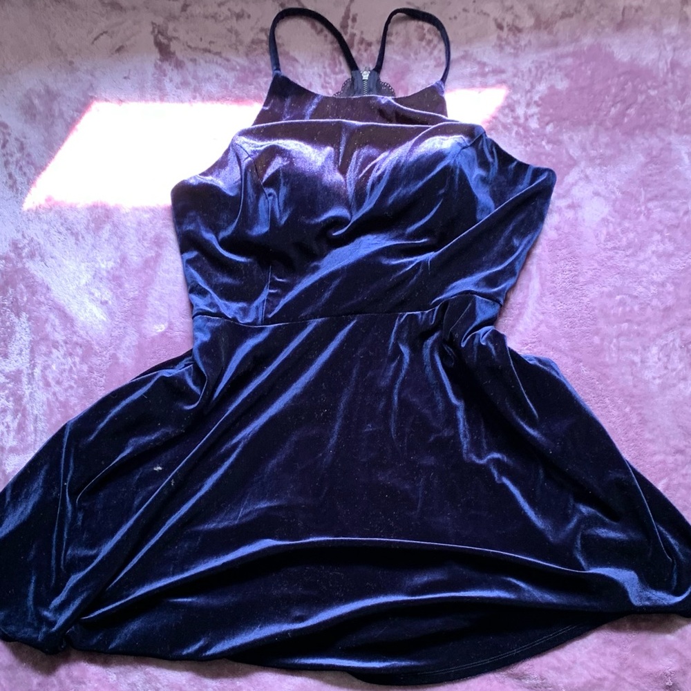 speechless velvet dress 17